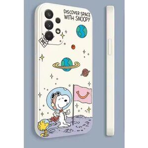 Snoopy On The Moon Case For Samsung Galaxy S22 Ultra.